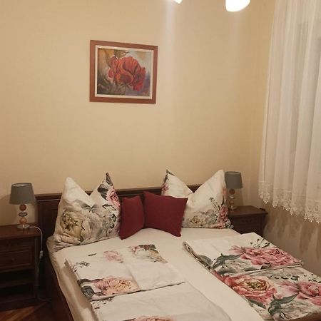 Lazar Apartmanok Hévíz Buitenkant foto