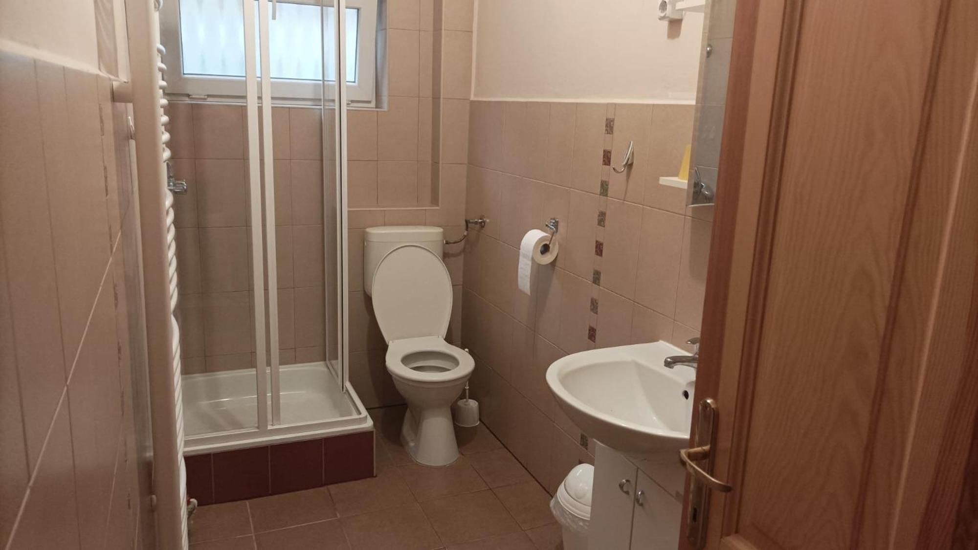 Lazar Apartmanok Hévíz Buitenkant foto